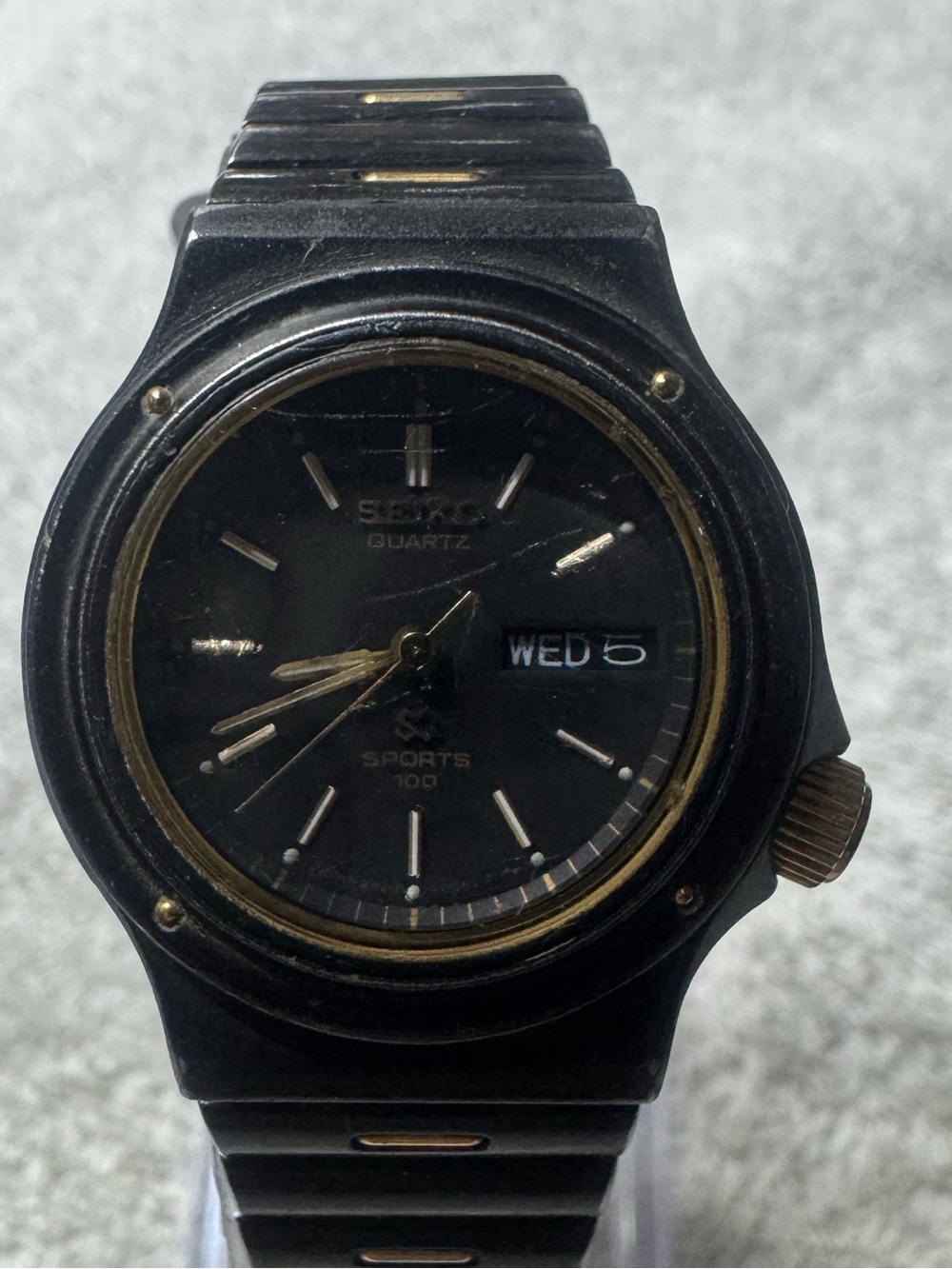 Seiko Black Quartz Sports 100 Wristwatch - Black